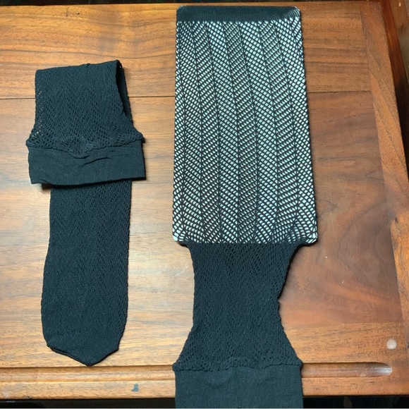 Hollowed out fishnet style knee or over the knee black fashion knee sock… - Picture 7 of 15